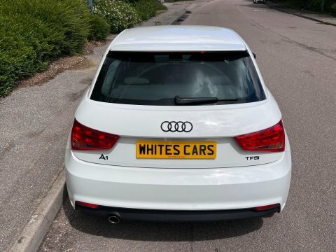 Audi A1 1.6 Tdi Black Edition White #53