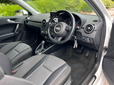 Audi A1 1.6 Tdi Black Edition White #61