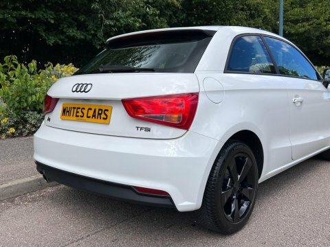 Audi A1 1.6 Tdi Black Edition White #39