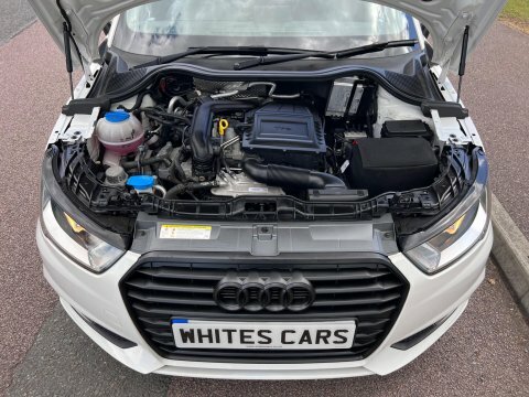 Audi A1 1.6 Tdi Black Edition White #32
