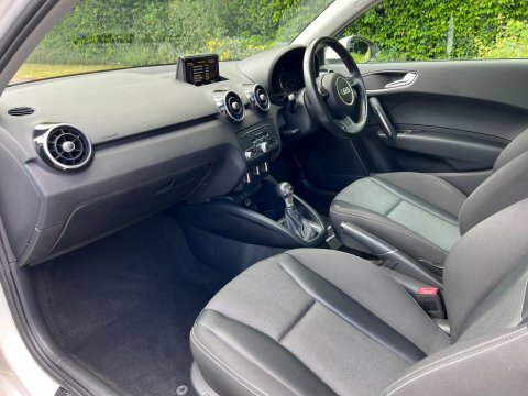 Audi A1 1.6 Tdi Black Edition White #23