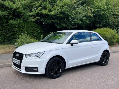 Audi A1 1.6 Tdi Black Edition White #48