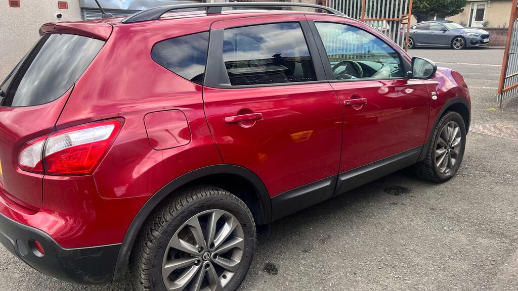 Nissan Qashqai 1.5 Dci 360 2Wd Euro 5 SM13VKV Red #2