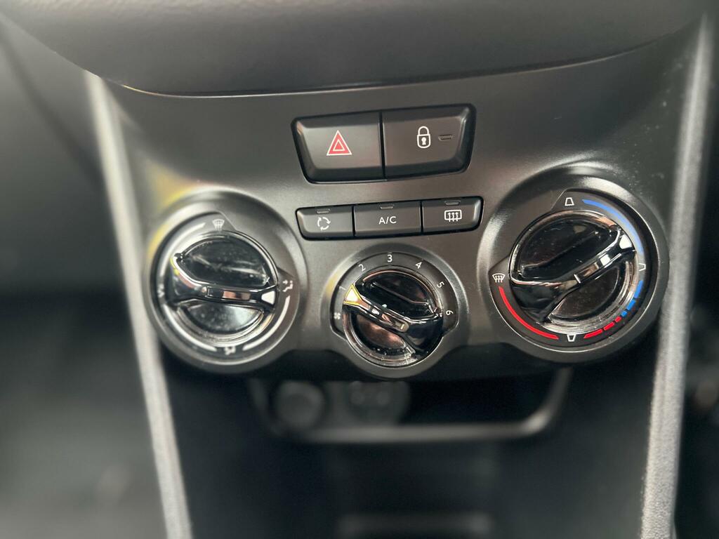 Peugeot 208 Active Blue #6