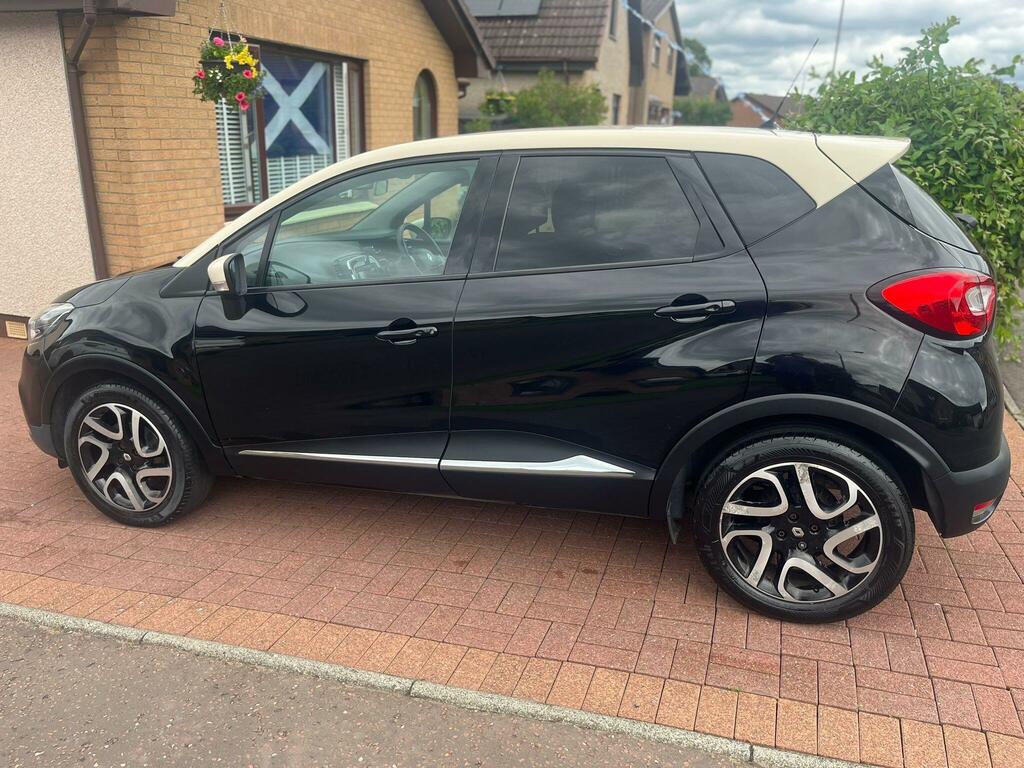 Renault Captur Dynamique S Medianav Black #4