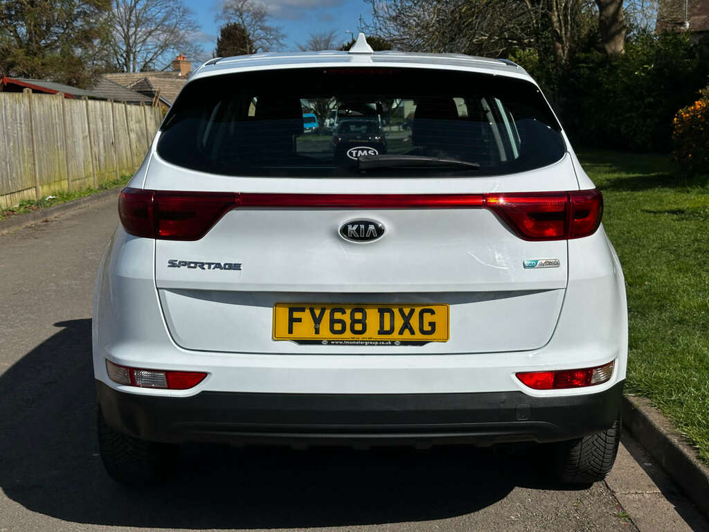 Kia Sportage Suv 1.7 Crdi 1 Suv Euro 6 Ss FY68DXG White #6