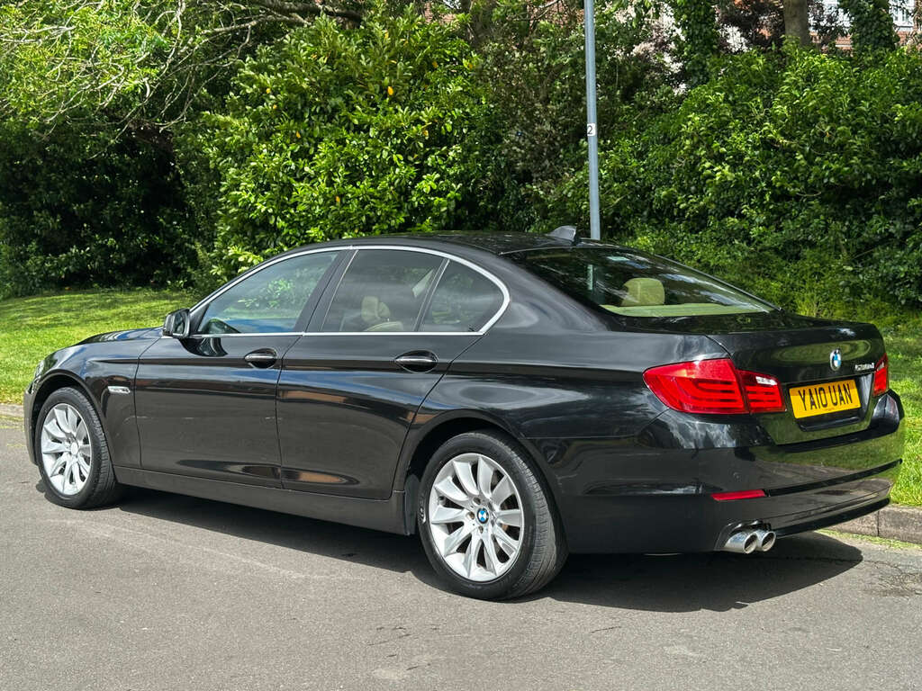 BMW 5 Series Saloon 3.0 530D Se Saloon Steptronic Eu YA10UAN Black #5
