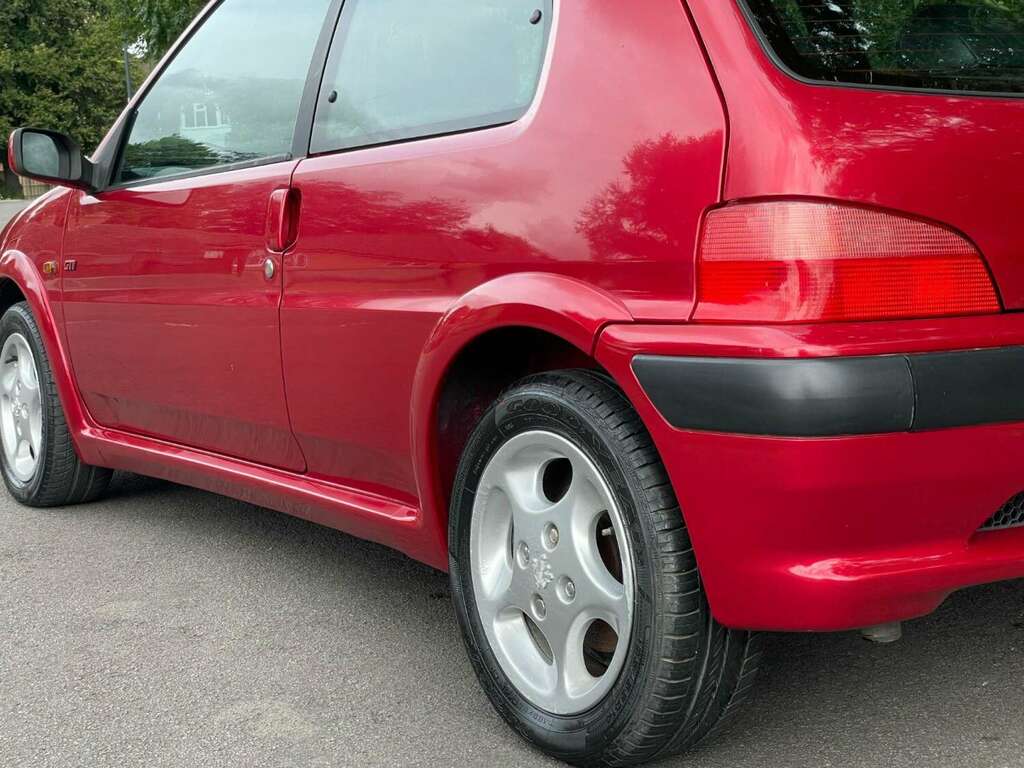 Peugeot 106 XL Red #10