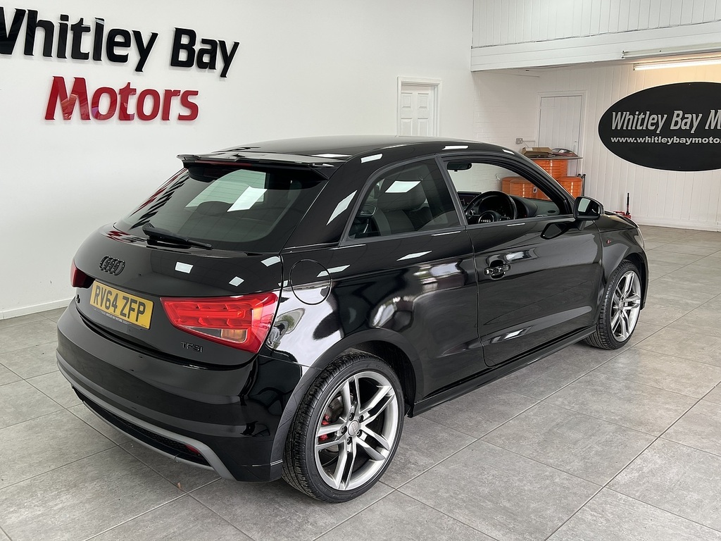 Audi A1 Tfsi S Line RV64ZFP Black #3