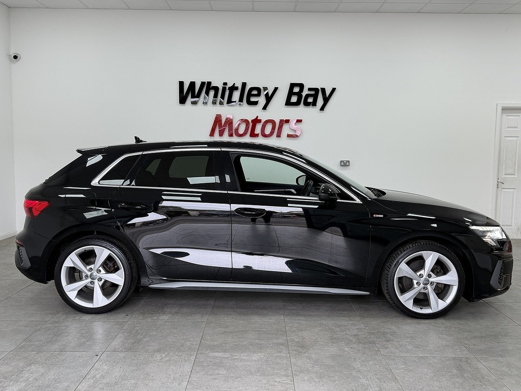 Audi A3 Tfsi S Line YP70AVB Black #2
