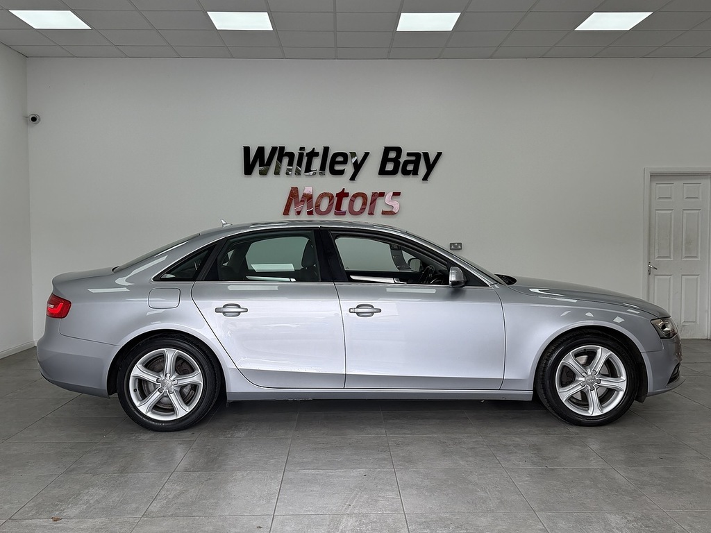 Audi A4 Tdi Ultra Se Technik Silver #2