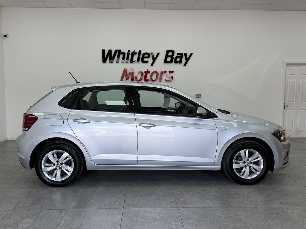 Volkswagen Polo Evo Se Silver #2