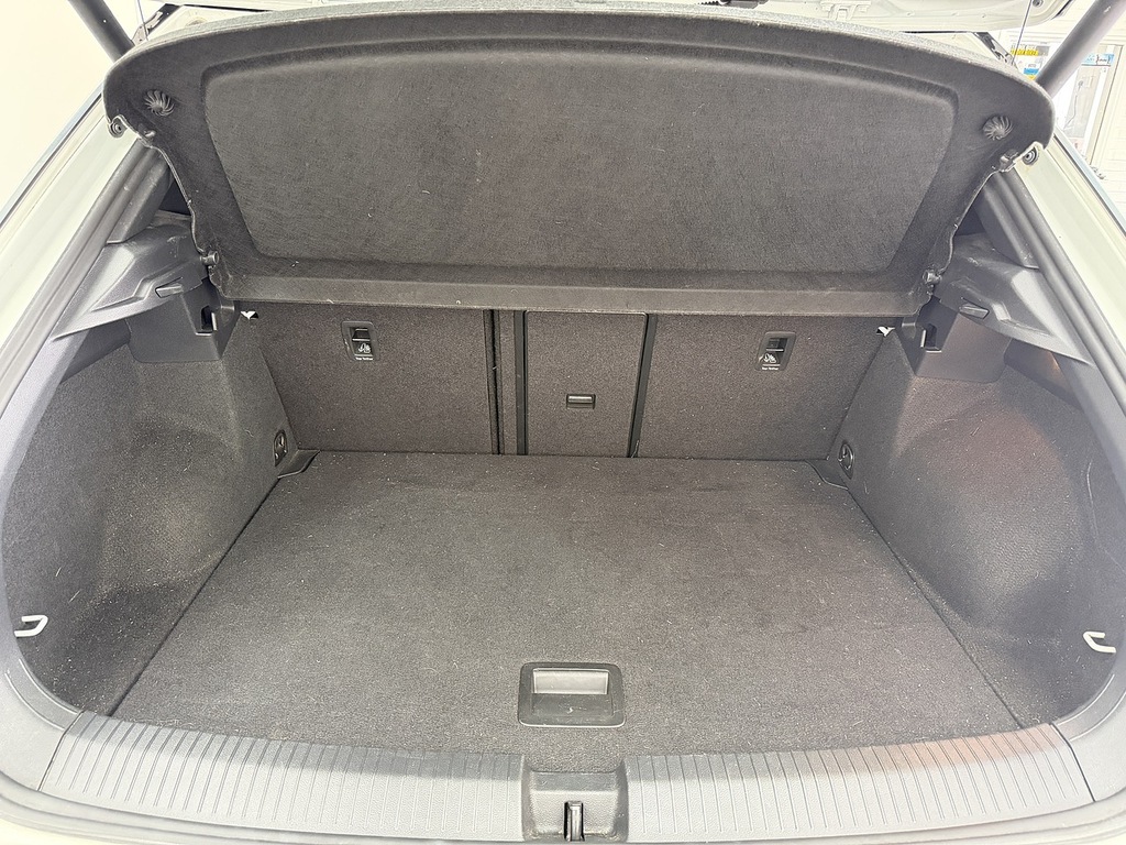 Volkswagen T-Roc 1.6 Tdi Se Hatchback White #7