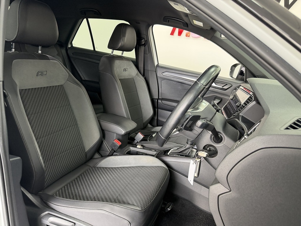 Volkswagen T-Roc 1.6 Tdi Se Hatchback White #9