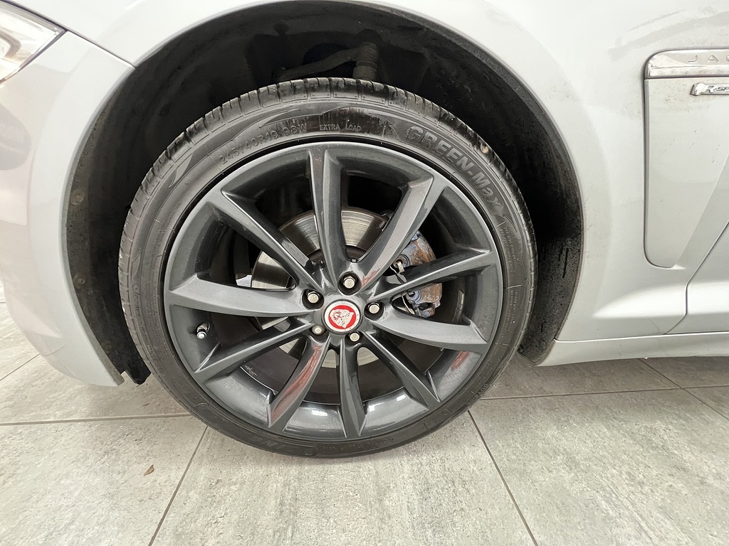 Jaguar XF D Luxury Green #20