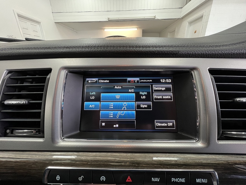 Jaguar XF D Luxury Green #10