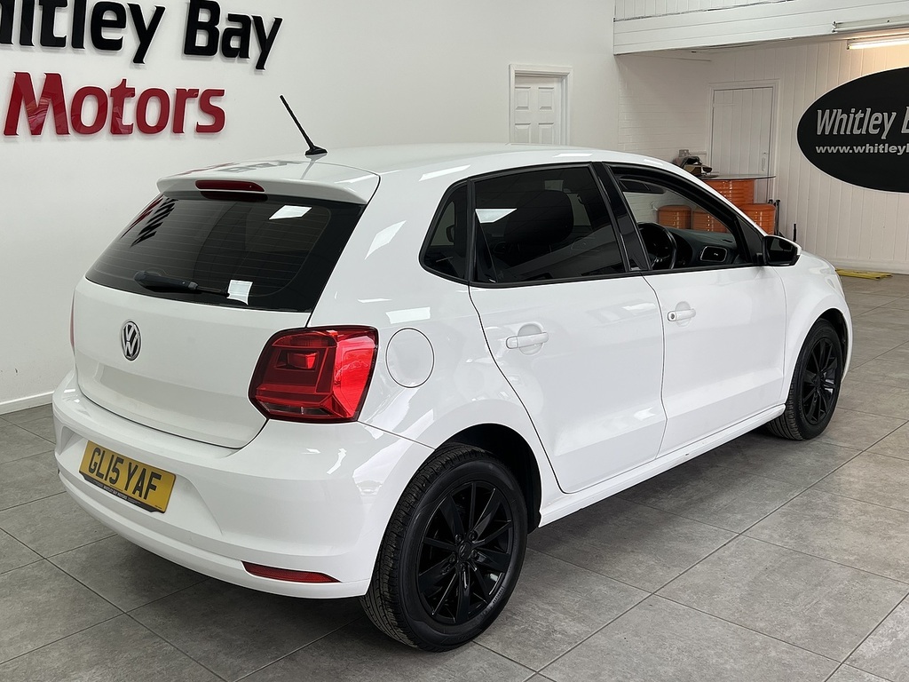 Volkswagen Polo Bluemotion Tech Se GL15YAF White #3