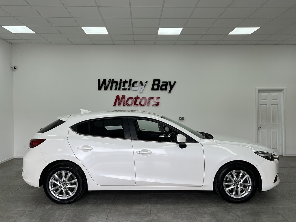 Mazda 3 Skyactiv-g Se-l Nav White #4