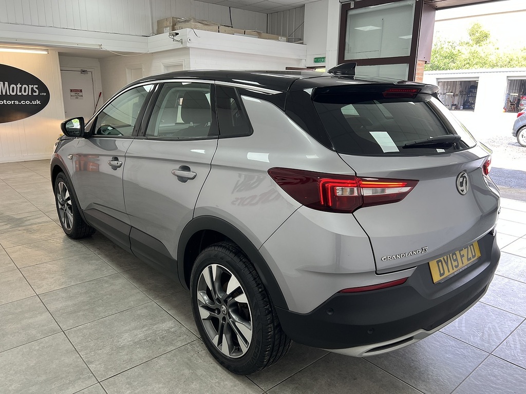 Vauxhall Grandland X Turbo D Blueinjection Sport Nav Grey #5