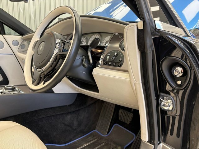 Rolls-Royce Dawn Dawn V12 White #23