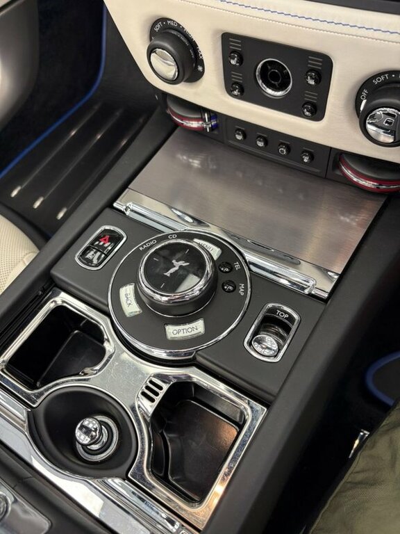 Rolls-Royce Dawn Dawn V12 White #24