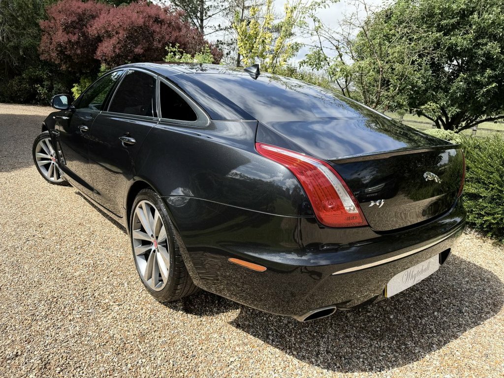 Jaguar XJ 3L Portfolio Grey #6