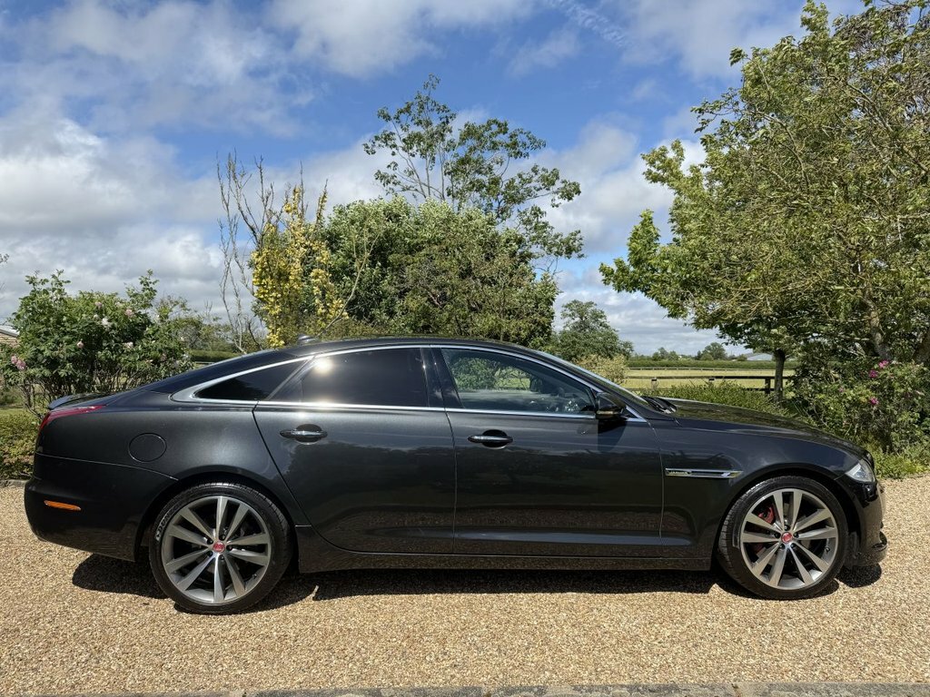 Jaguar XJ 3L Portfolio Grey #4
