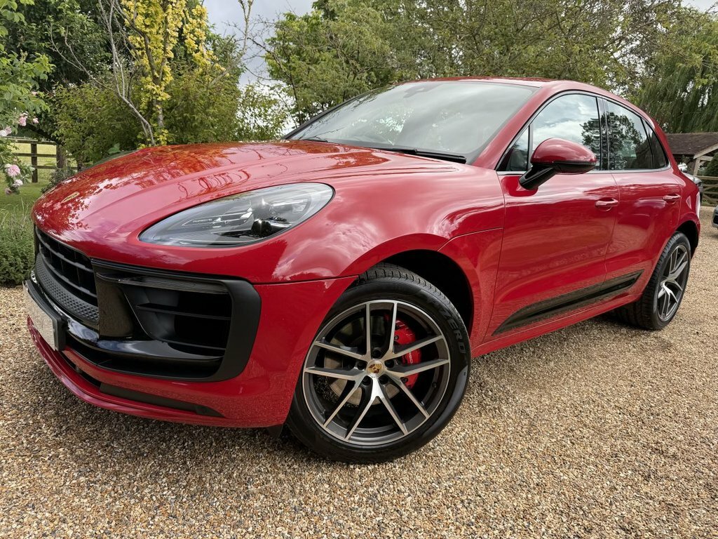 Porsche Macan 2.9L S Red