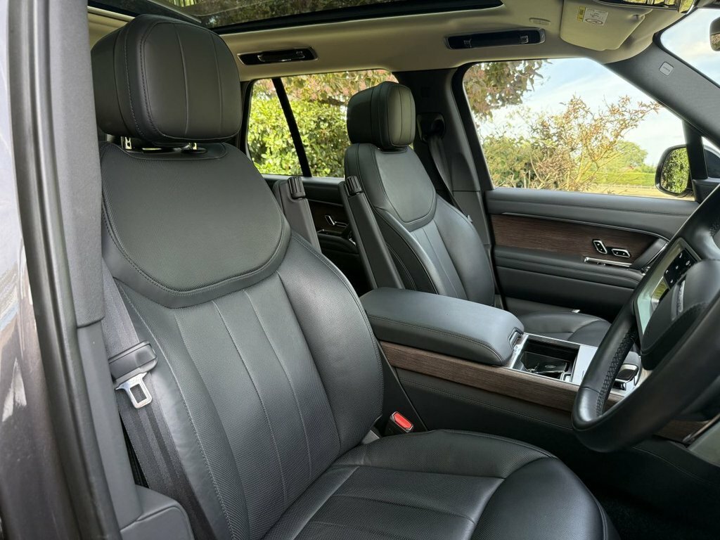 Land Rover Range Rover Autobiography Black #10