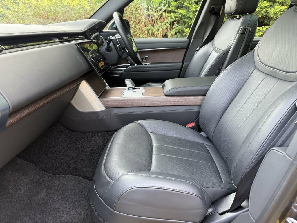 Land Rover Range Rover Autobiography Black #14