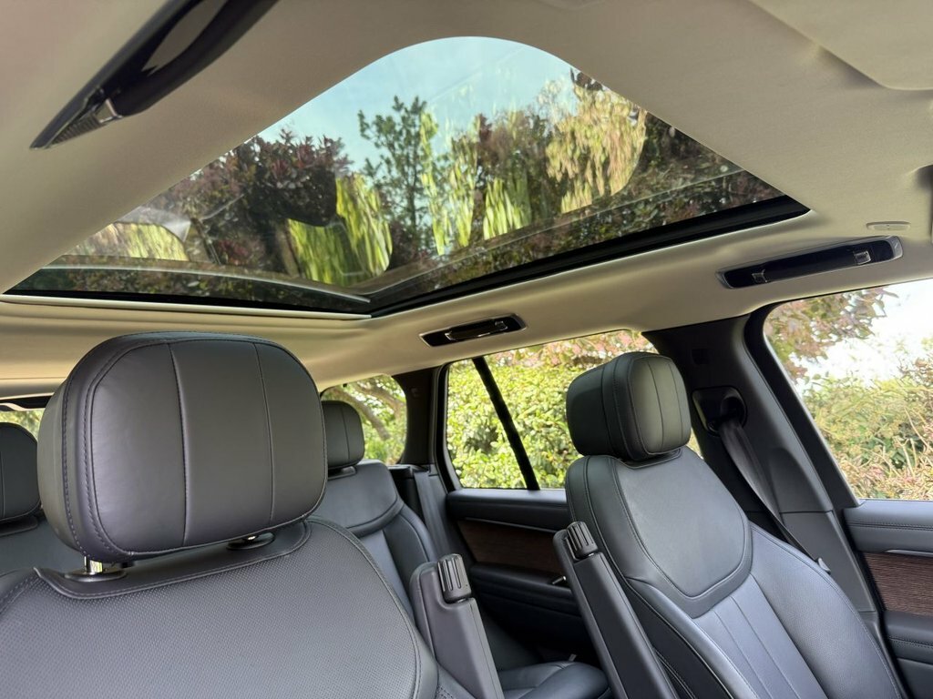 Land Rover Range Rover Autobiography Black #11