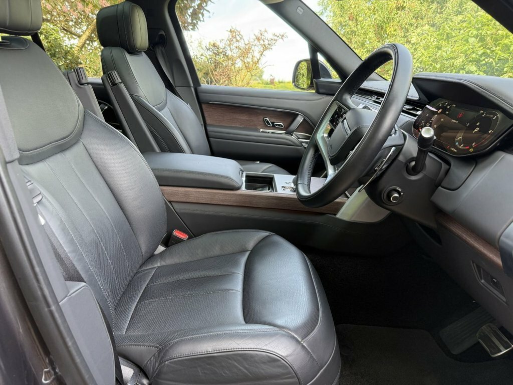 Land Rover Range Rover Autobiography Black #9