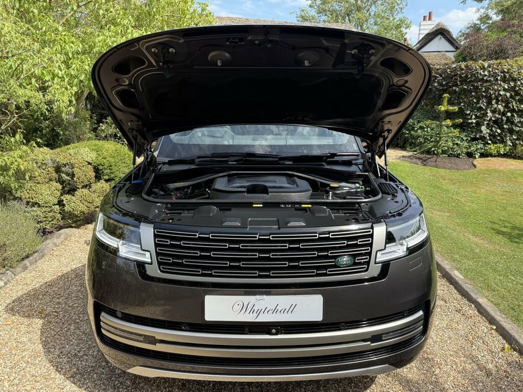 Land Rover Range Rover Autobiography Black #32