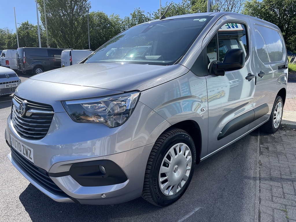 Vauxhall Combo 1.5 Turbo D 2000 Sportive Panel Van Man VU70ZWZ Grey #4