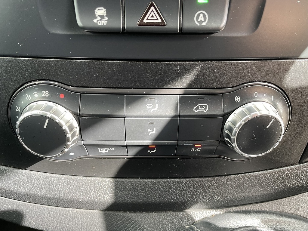 Mercedes-Benz Vito 111Cdi Van White #17