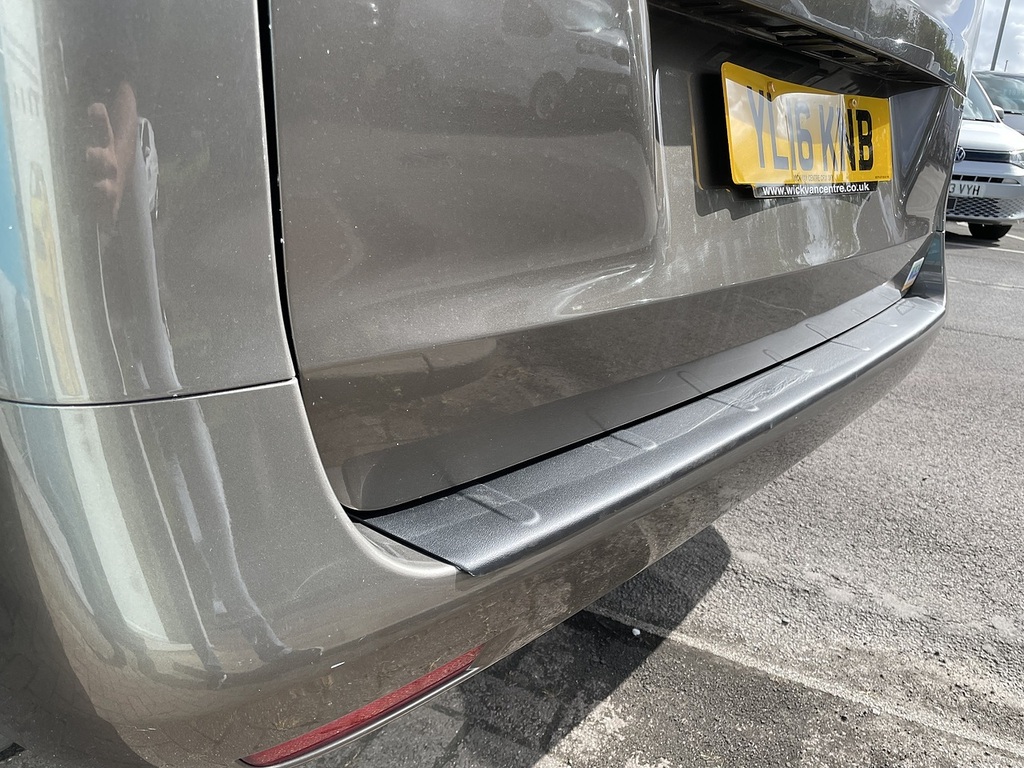 Mercedes-Benz Vito 111Cdi Van White #10