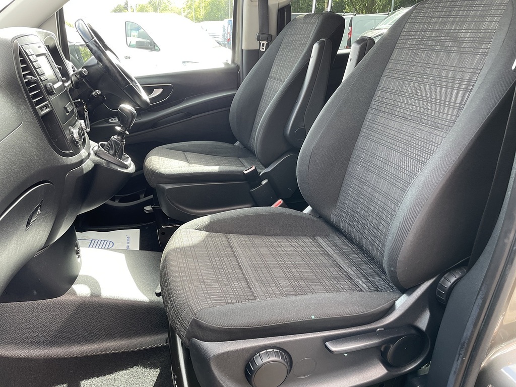 Mercedes-Benz Vito 111Cdi Van White #21