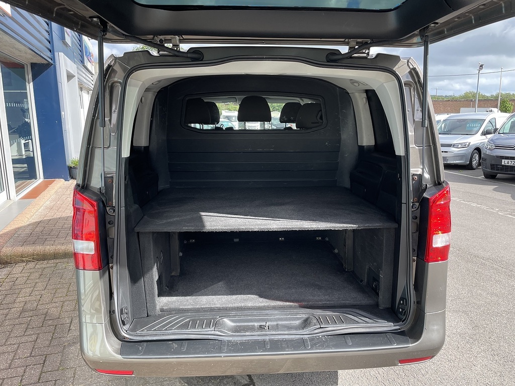 Mercedes-Benz Vito 111Cdi Van White #27