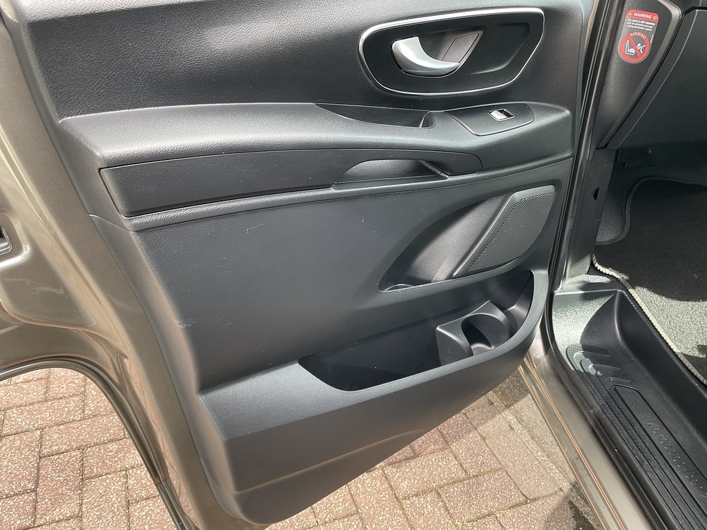 Mercedes-Benz Vito 111Cdi Van White #22