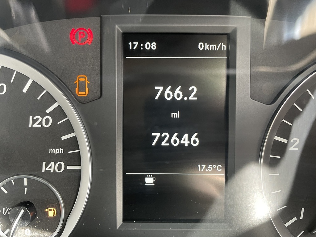 Mercedes-Benz Vito 111Cdi Van White #12