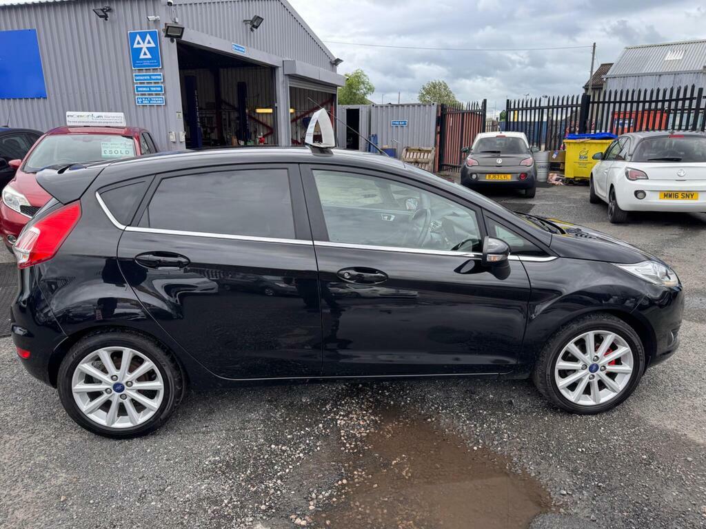 Ford Fiesta 1.0T Ecoboost Titanium Euro 6 S S EN65ULM Black #6