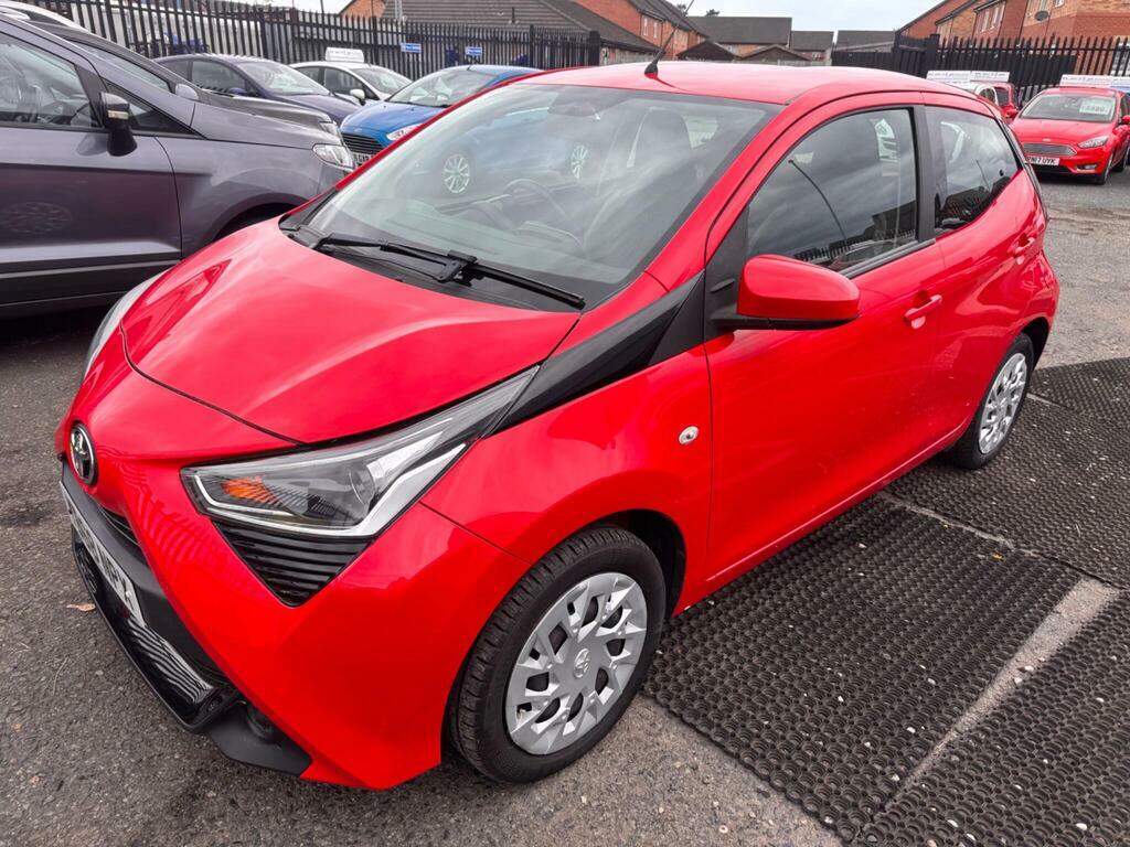 Toyota Aygo 1.0 Vvt-i X-play X-shift Euro 6 Red