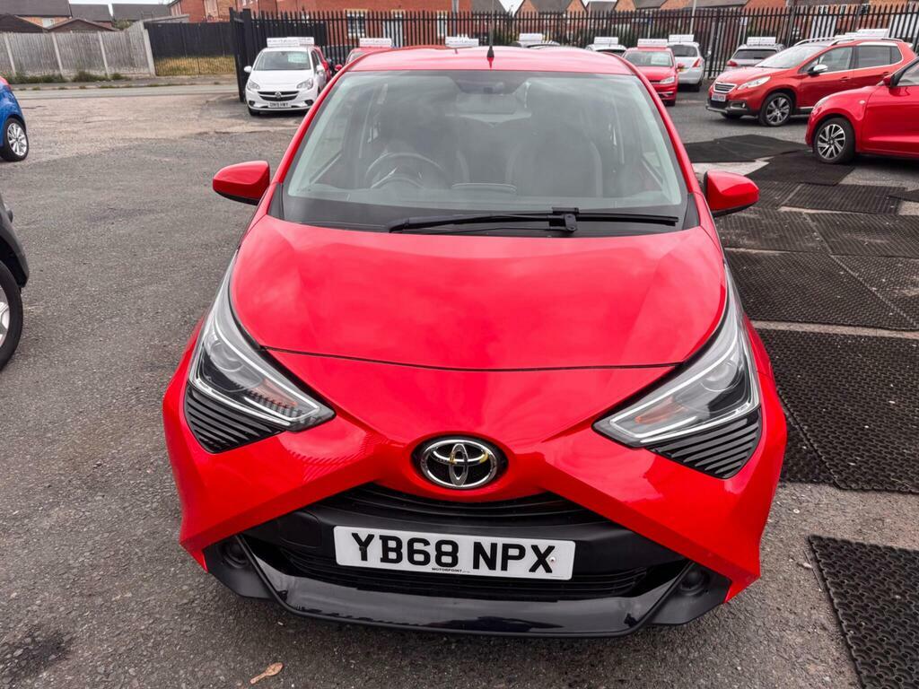 Toyota Aygo Hatchback White #7