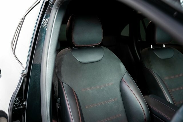 Mercedes-Benz GLA Class 2021 2.0 Gla250 Amg Line Premium Suv Black #4