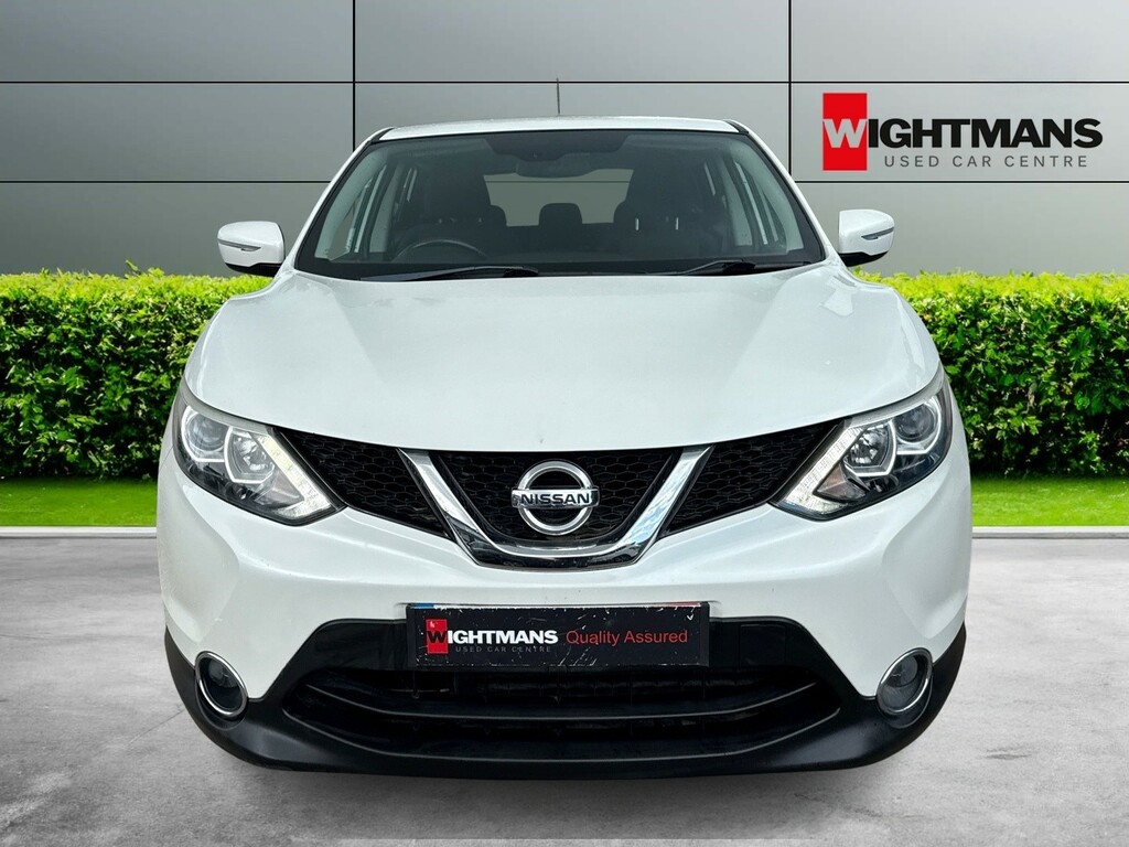 Nissan Qashqai Suv 1.5 Dci Acenta 2014 White #2