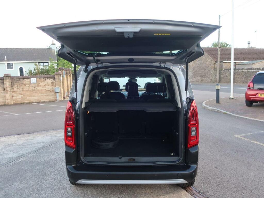 Citroen e-Berlingo 100Kw Flair Xtr M 50Kwh White #9