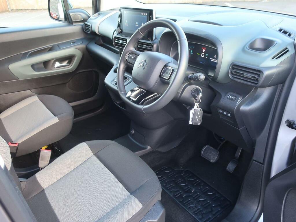 Citroen e-Berlingo 100Kw Flair Xtr M 50Kwh White #24