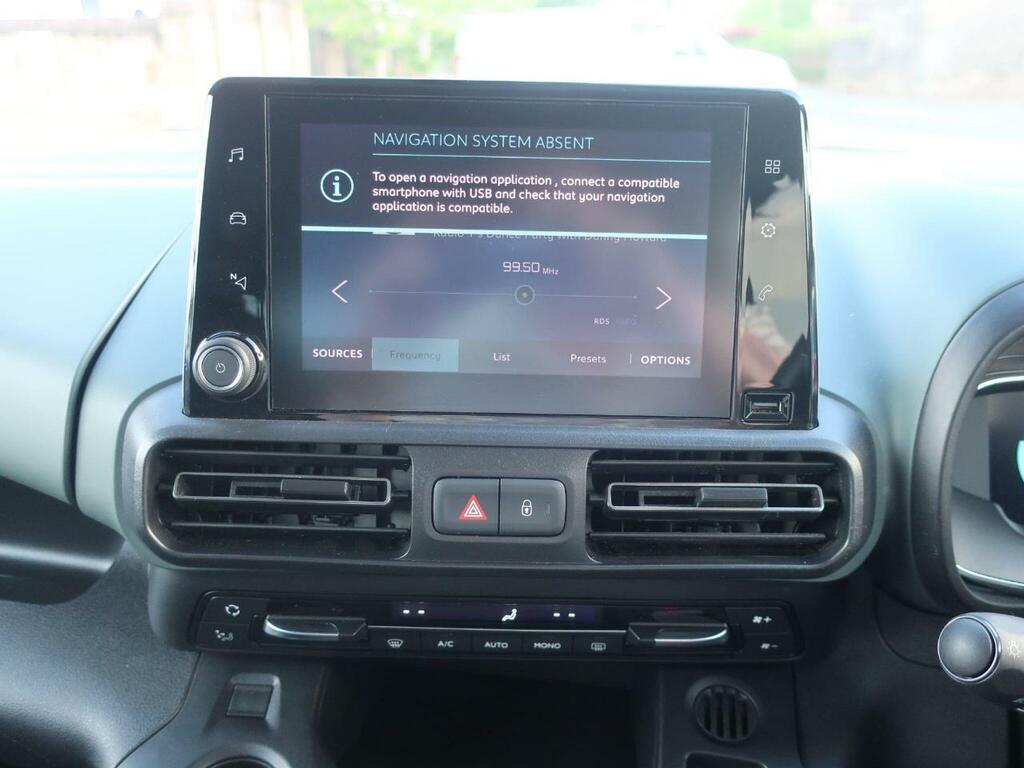Citroen e-Berlingo 100Kw Flair Xtr M 50Kwh White #17
