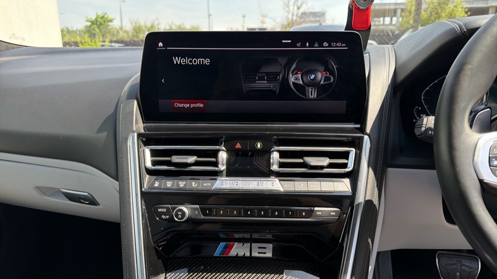BMW M8 Xdrive Coupe Green #8