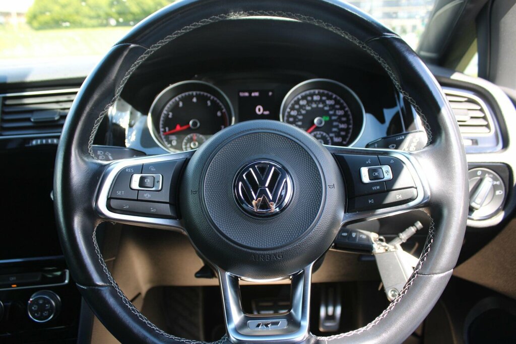 Volkswagen Golf Hatchback 1.6 Tdi Match 2019 Grey #23